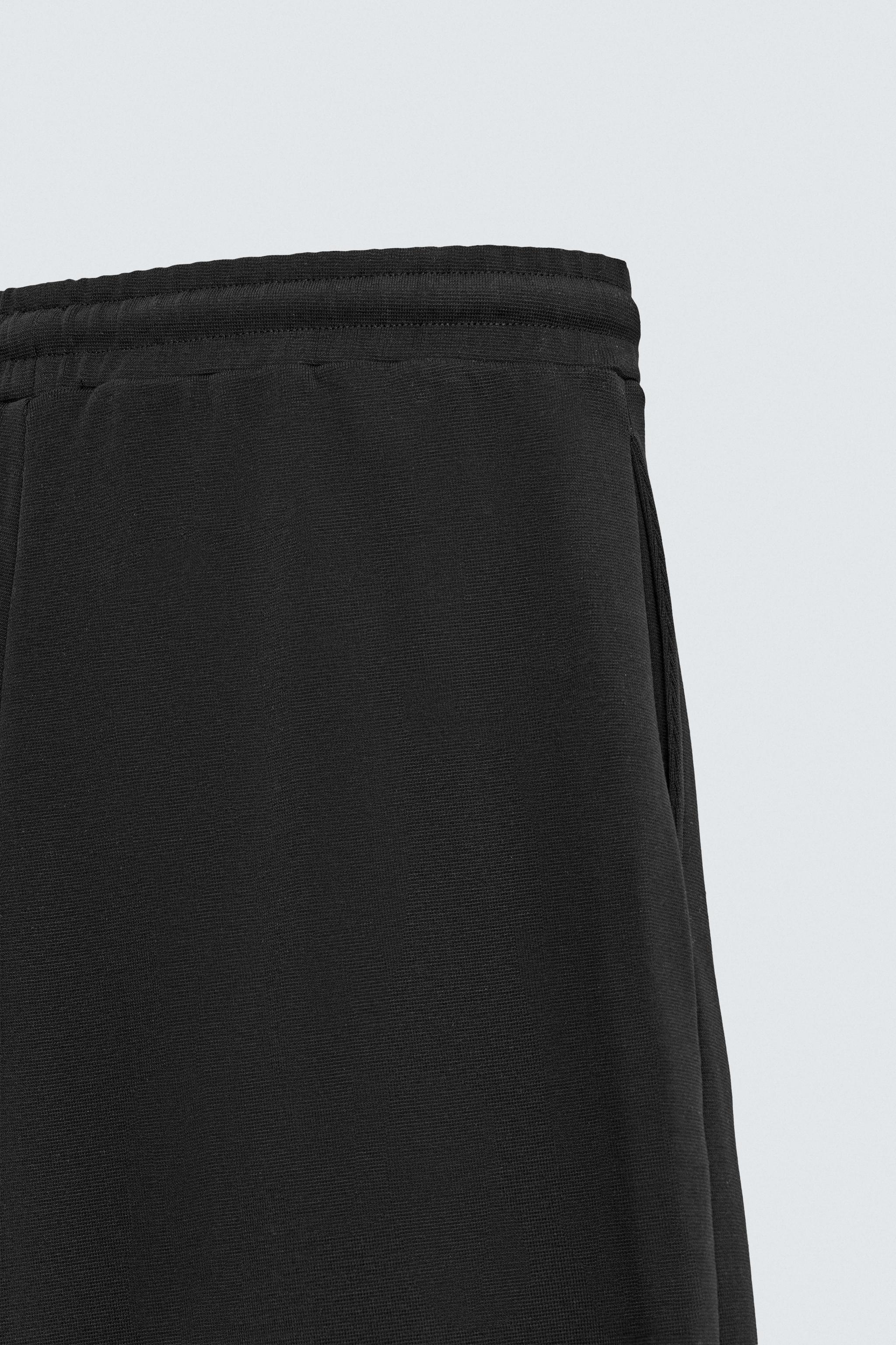 RELAXED FIT SEAMED JOGGING PANTS